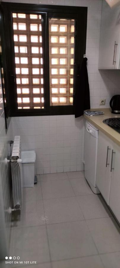 Bevs Ground Floor Roda Golf Apartment! San Javier Chambre photo
